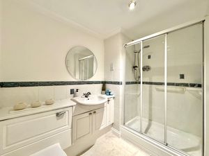 Photo 8- click for photo gallery